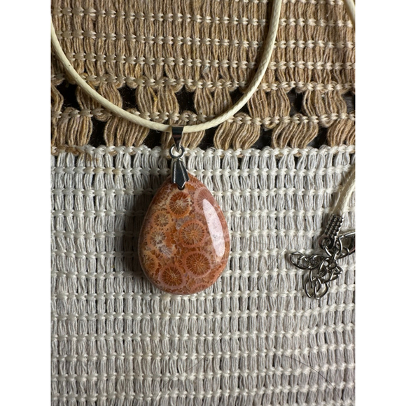 Orange and Beige Fossil Coral Teardrop Pendant Necklace - Picture 3 of 7